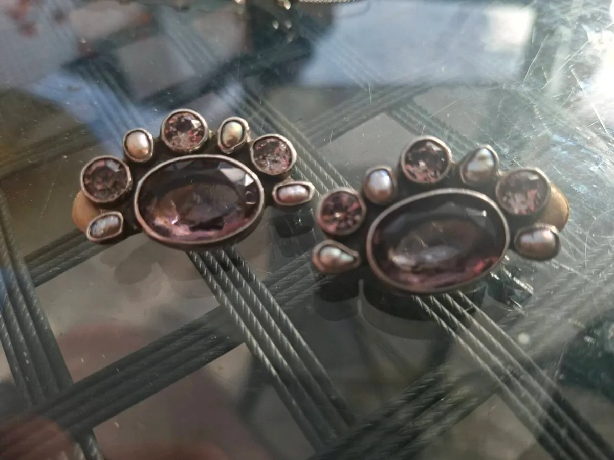 Beautiful pair of Vintage 1930's Silver Earrings - Image 2