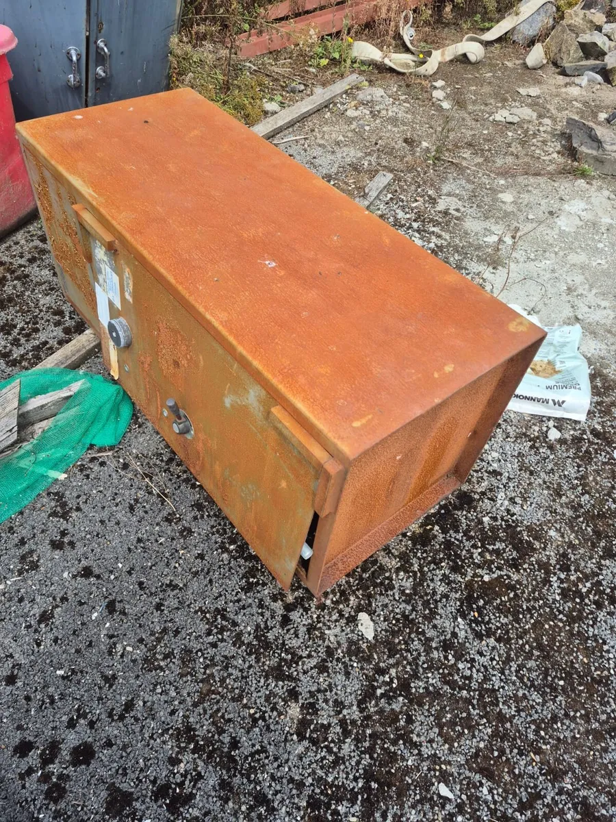 Chubb safe chubb storage lockable units - Image 2