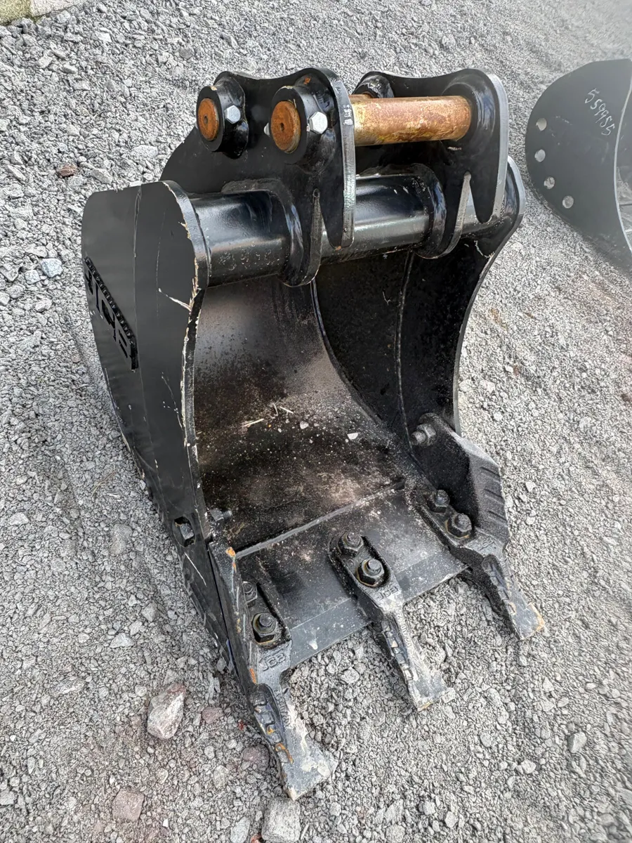 16” JCB digging bucket - Image 4