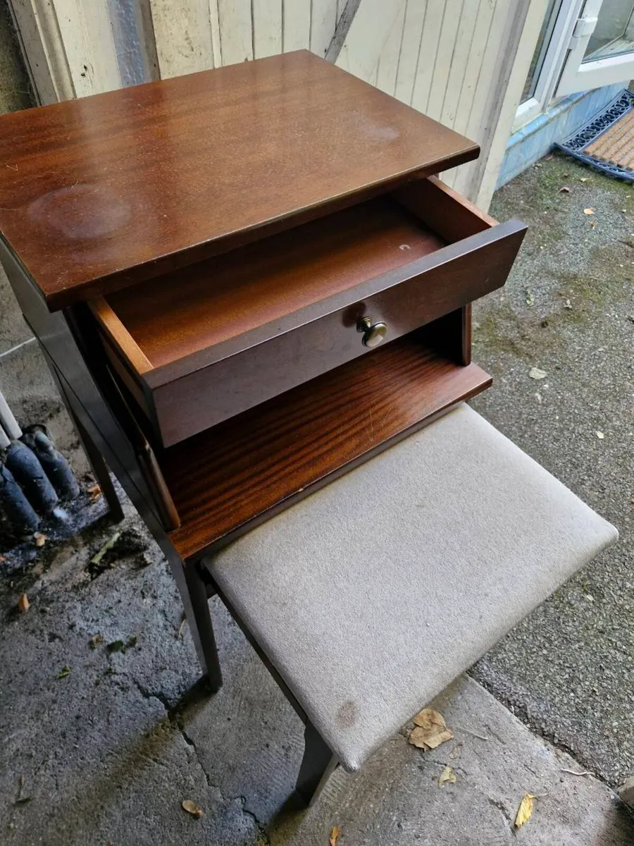 Hall table - Image 1