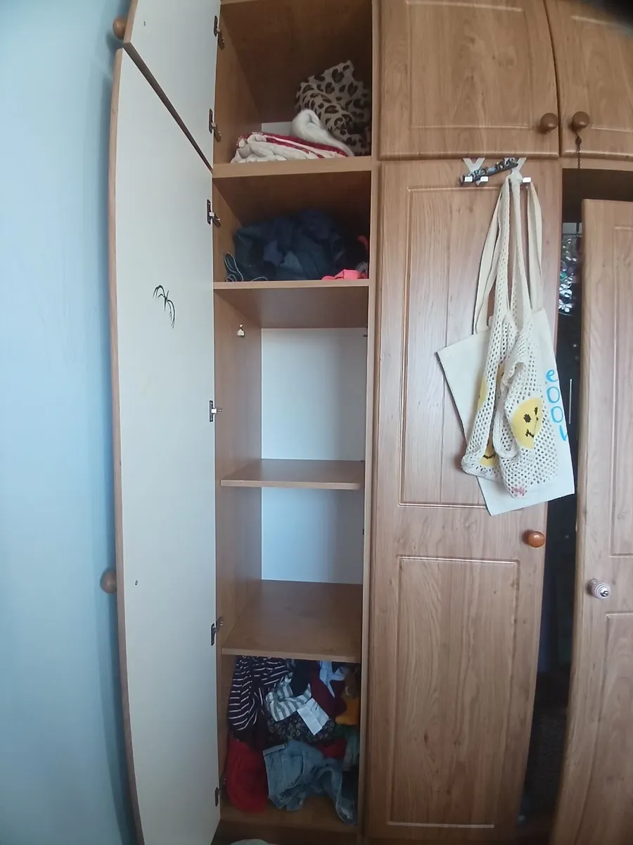Wardrobe - Image 3