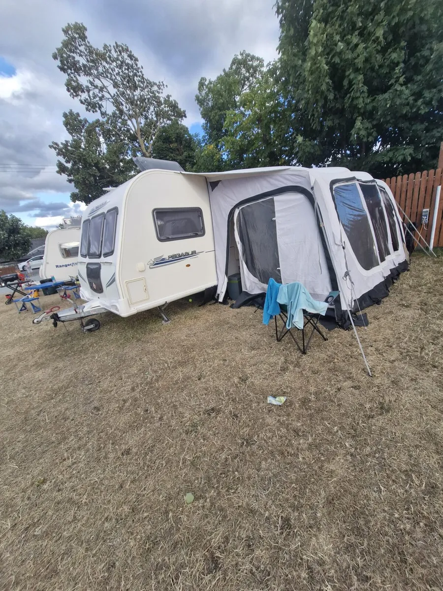 Caravan - Image 1