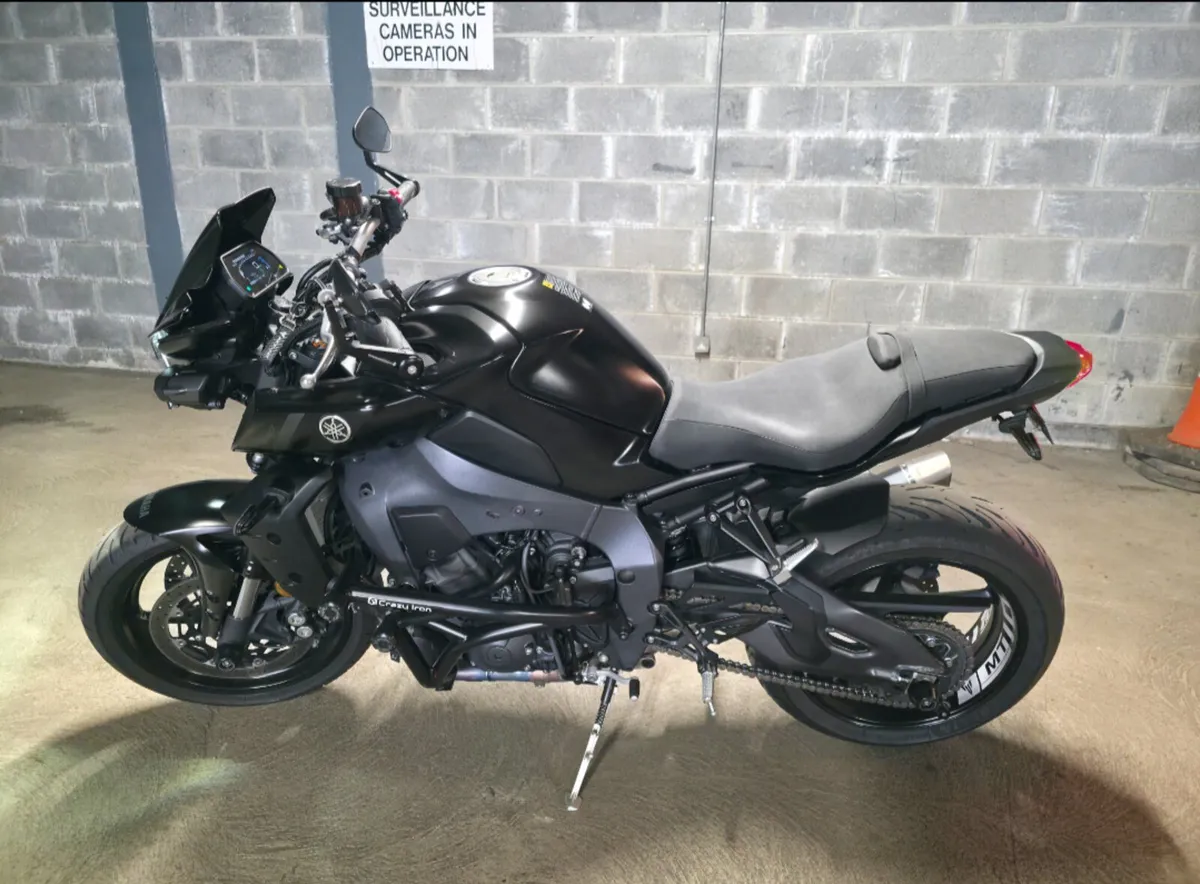Yamaha MT-10 2023 - Image 2