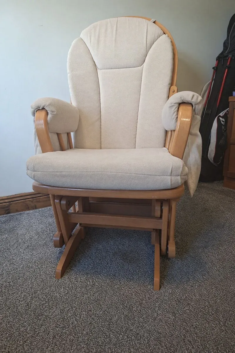 Solid Hardwood Glider Chair [Canadian Made] - Image 3