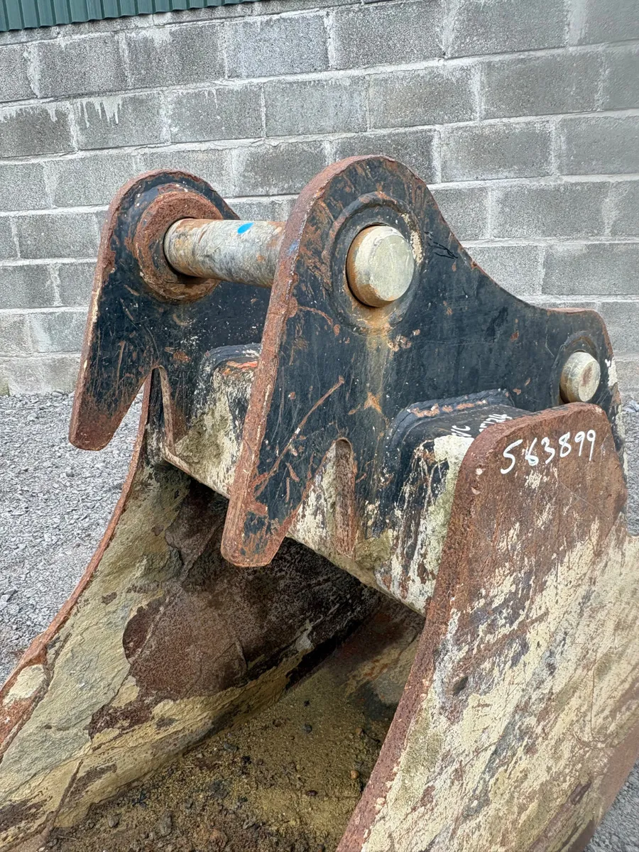 Rhinox 24” Bucket 65mm pins - Image 3