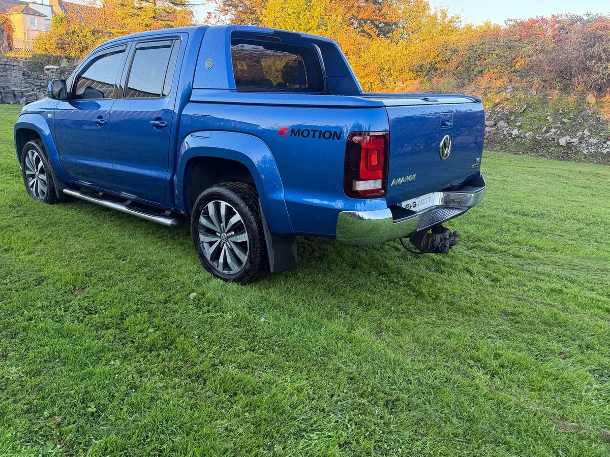 Volkswagen Amarok V6  Aventura - Image 4