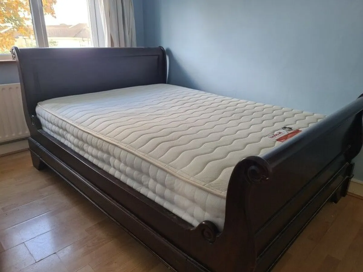 Quality double bed wooden frame - Image 1