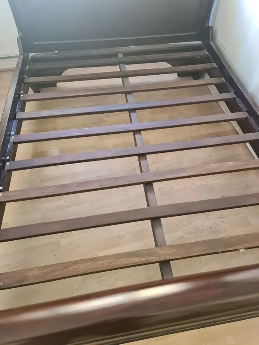 Quality double bed wooden frame - Image 2