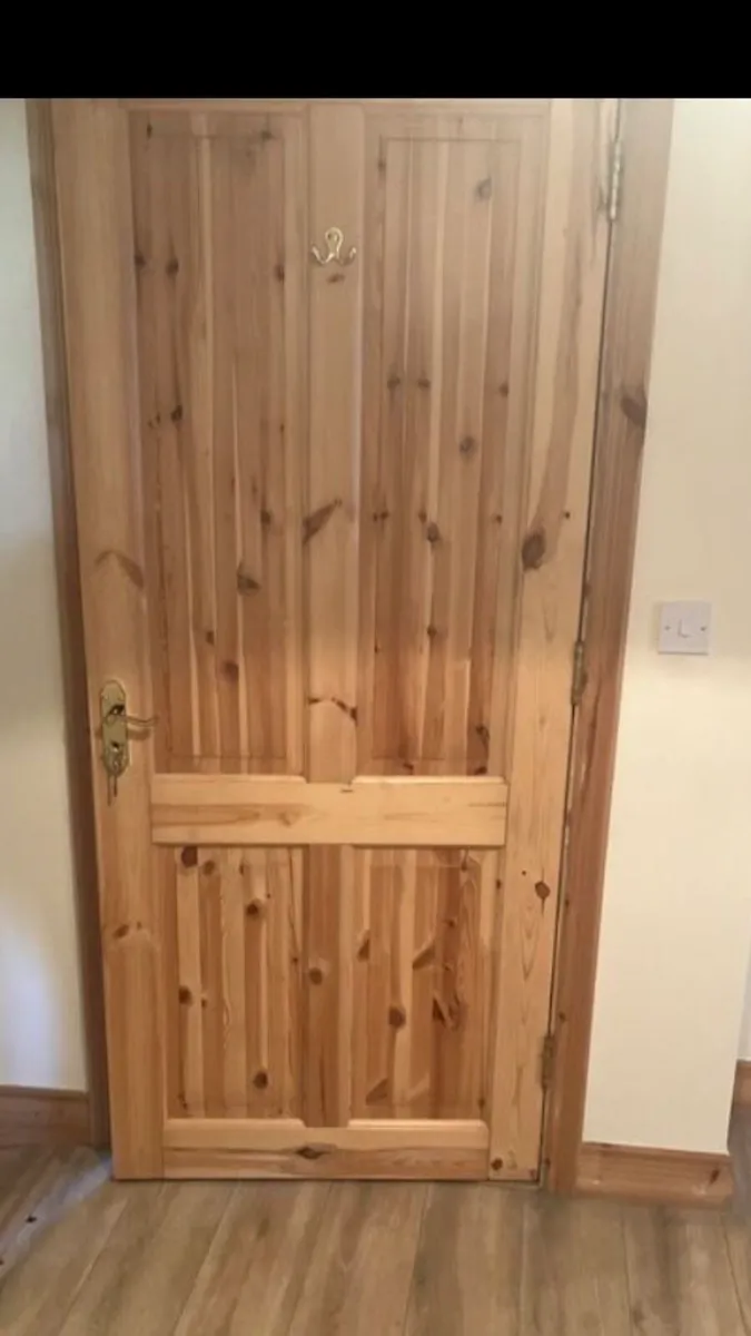 Pine Doors x 2 - Image 3