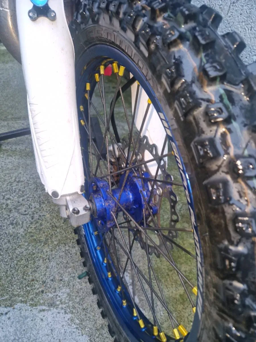 Yamaha yz 125 - Image 3