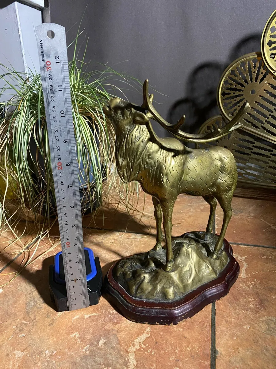 Red stag bronze - Image 4