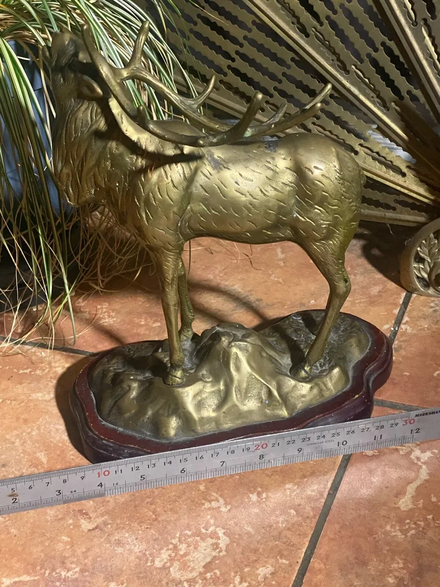Red stag bronze - Image 2