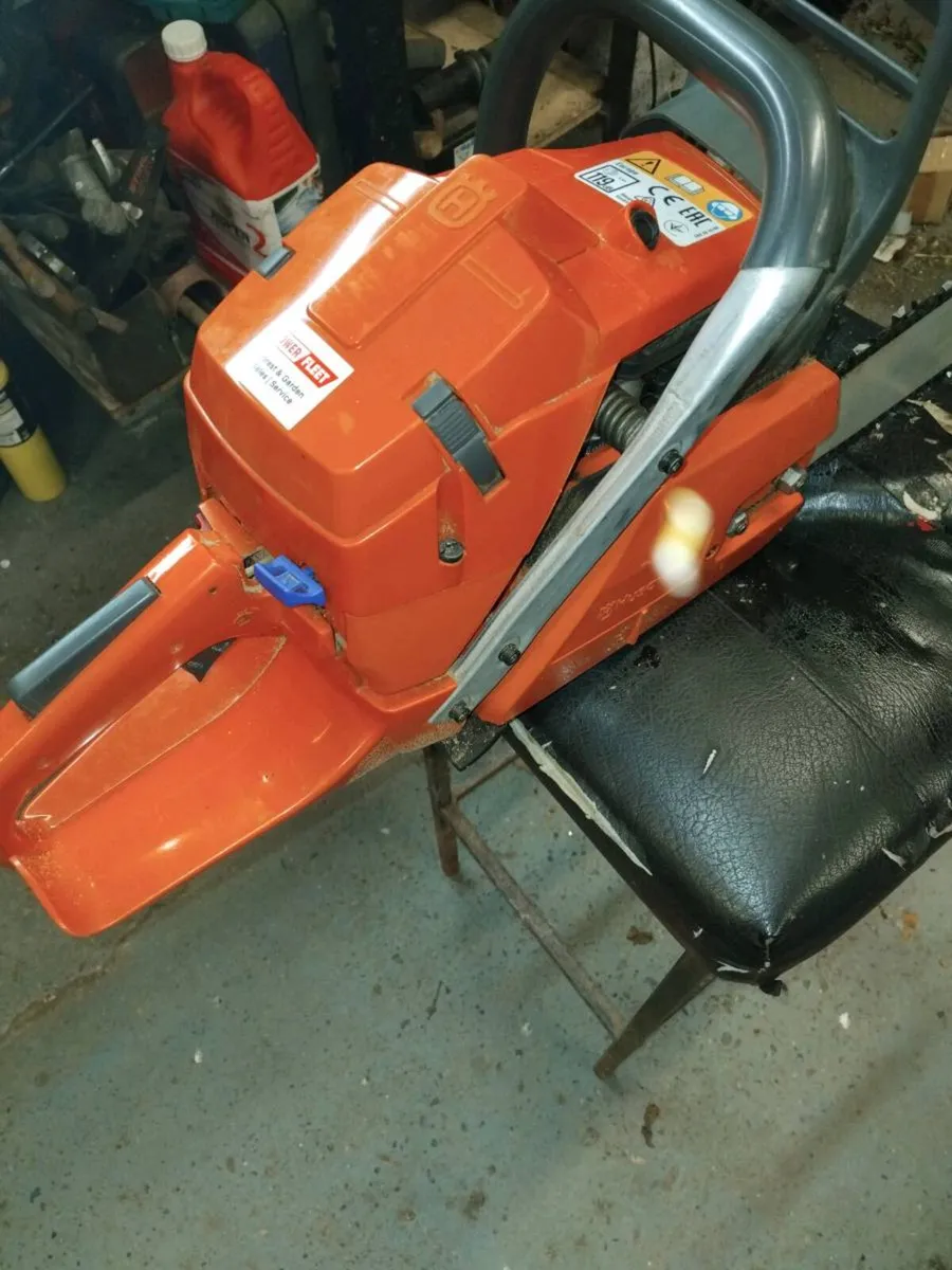 Husqvarna chainsaw - Image 4