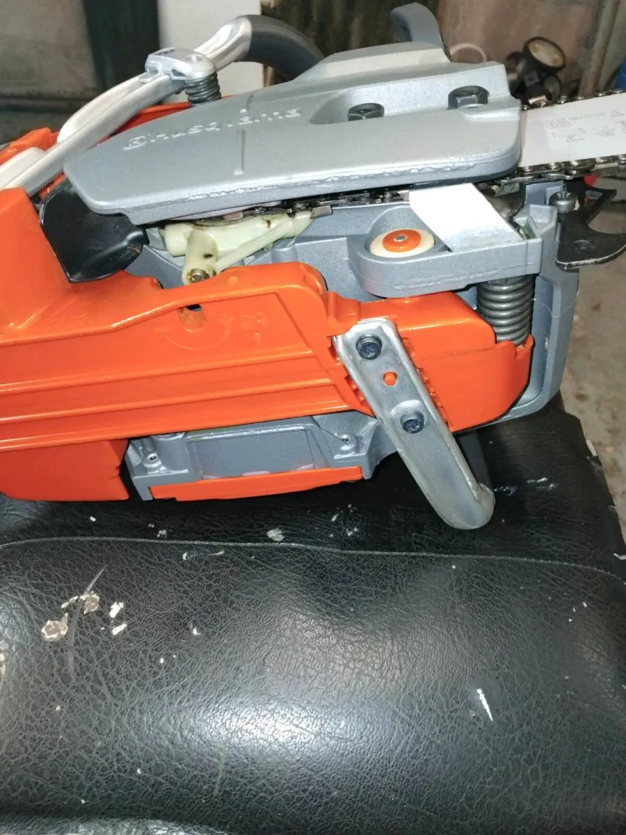 Husqvarna chainsaw - Image 4
