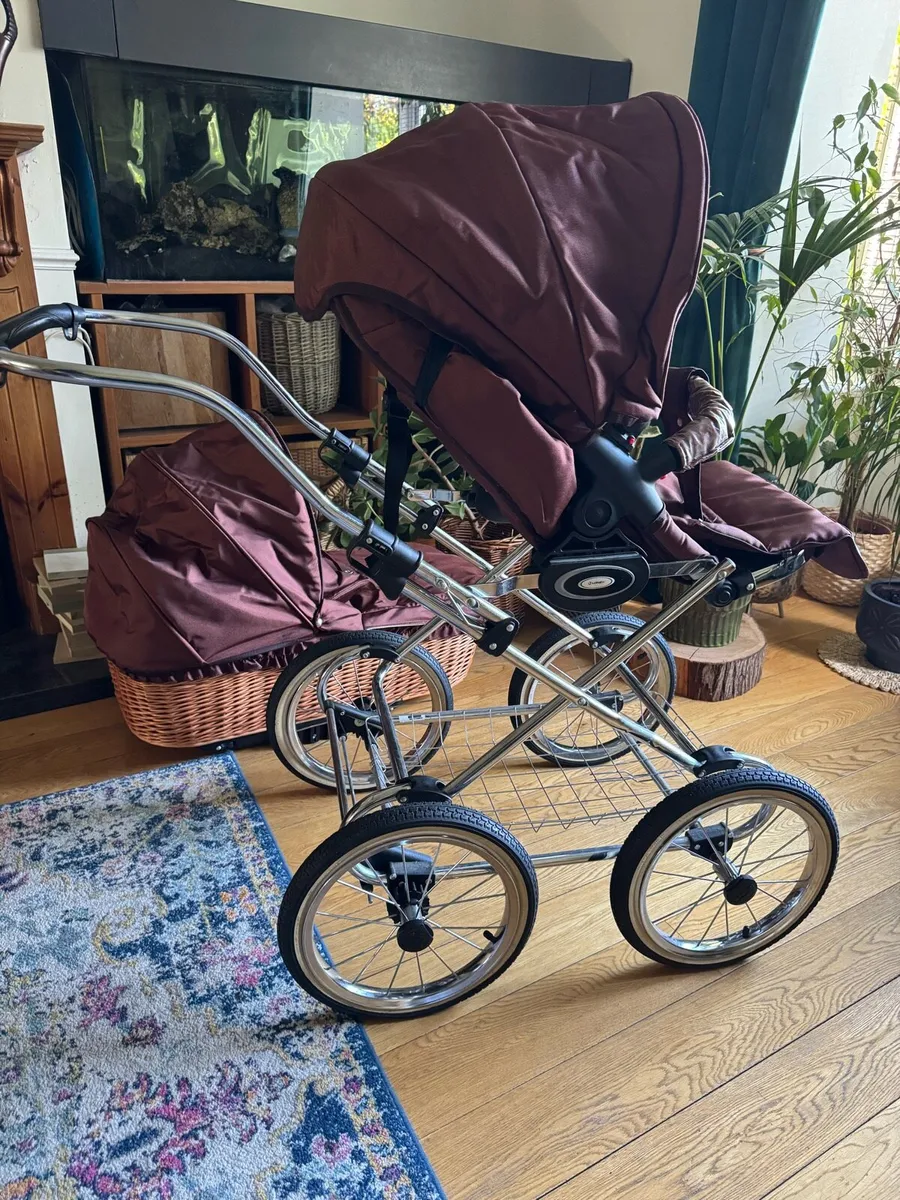 Vintage-style 3-in-1 pram for sale. - Image 4