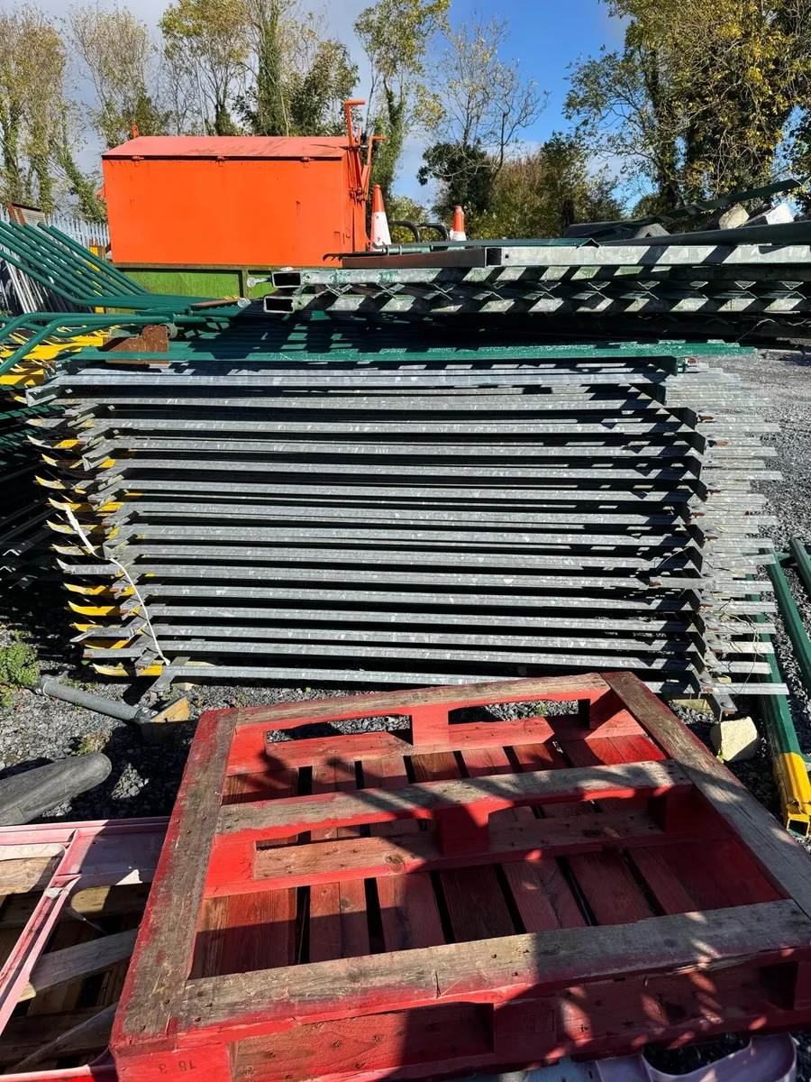 Palisade Fencing - Image 3