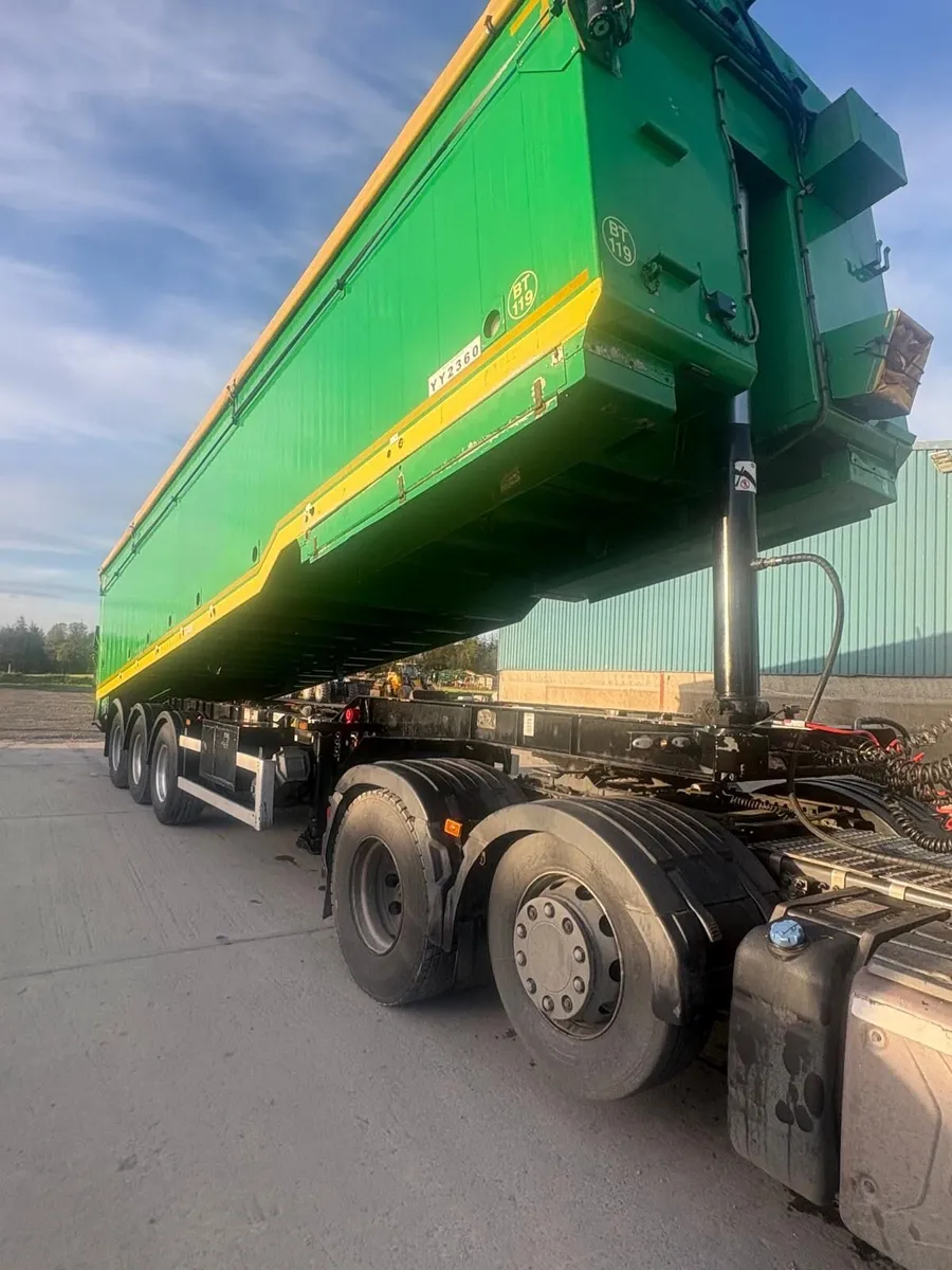 Bulk Blower Trailer - Image 1