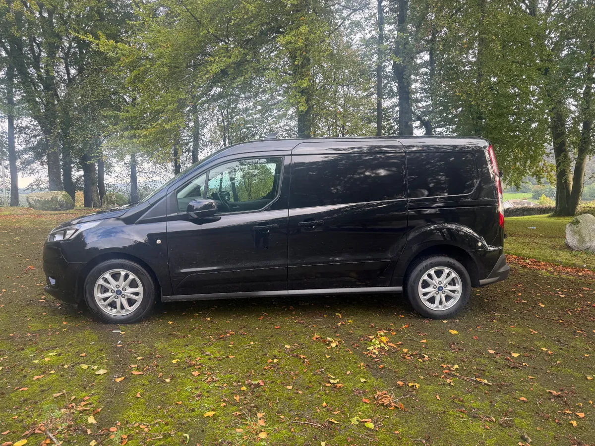 Ford Transit Connect 2022 - Image 3