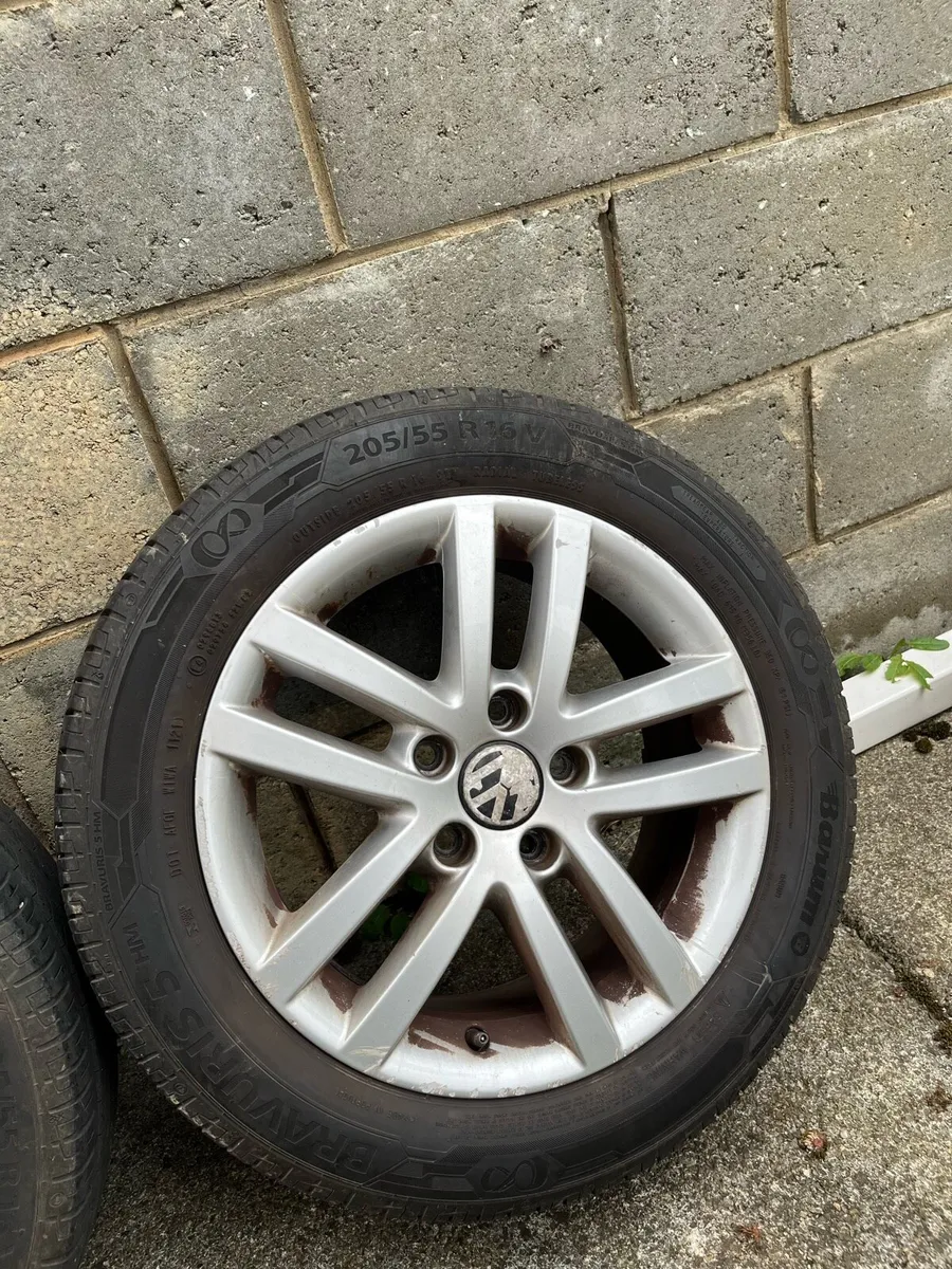 VW Golf mk tyres and alloys - Image 4