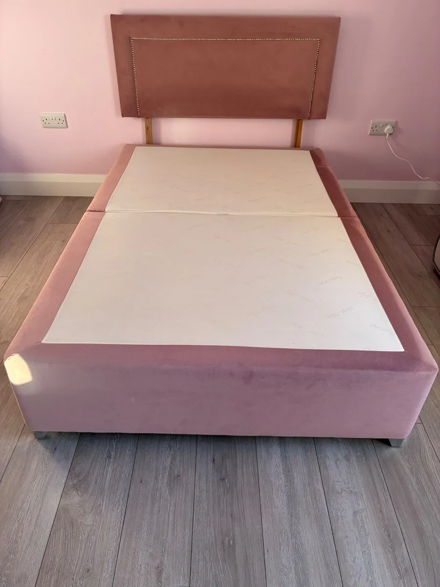 Small double bed - Image 2