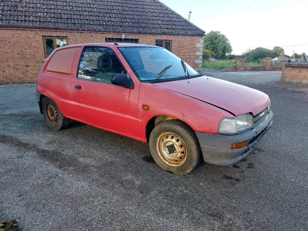 Daihatsu charade - Image 1