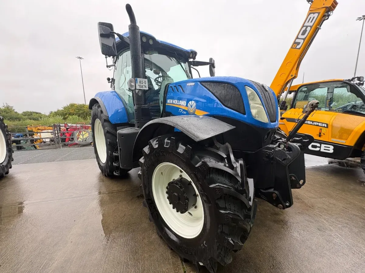 NEW HOLLAND T7.230 - Image 3