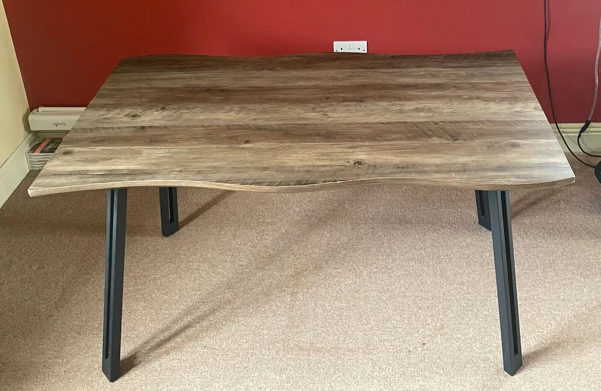 Dining Table and chairs - Image 1