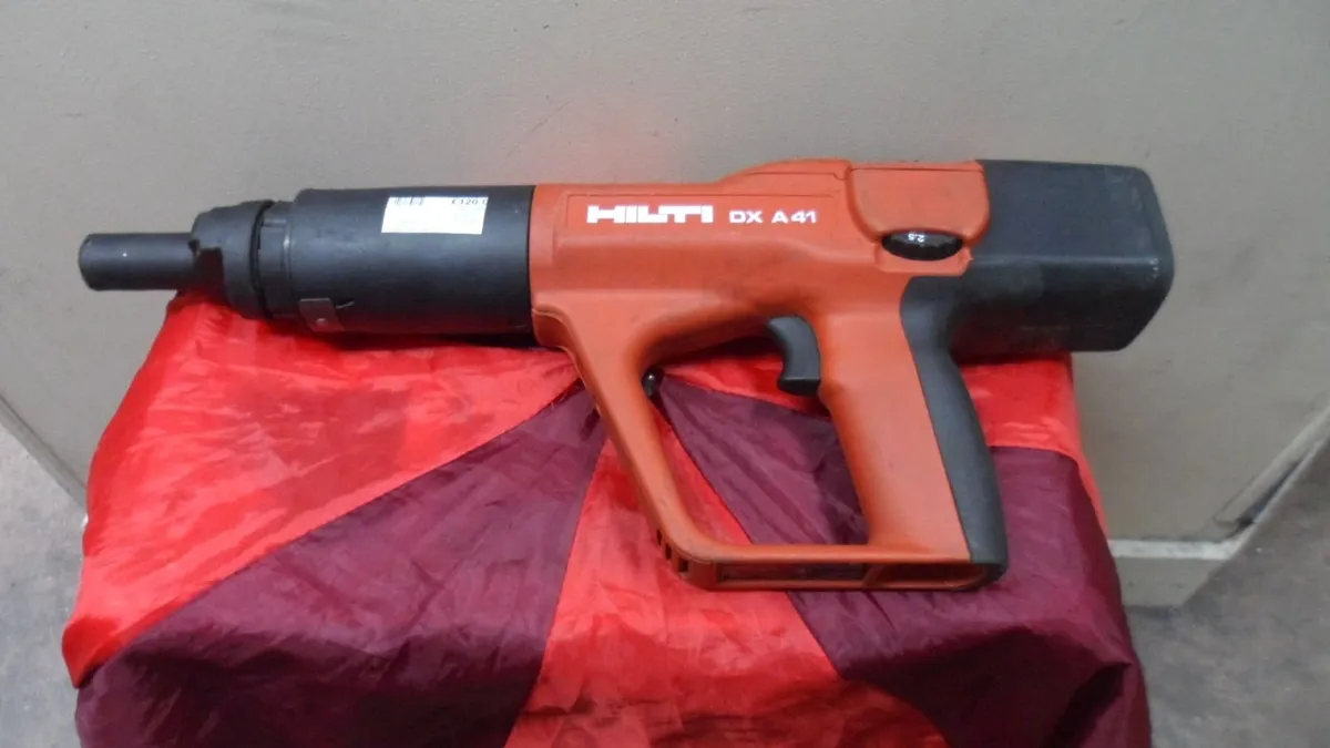 Hilti DX A41 Nail Gun - Image 2