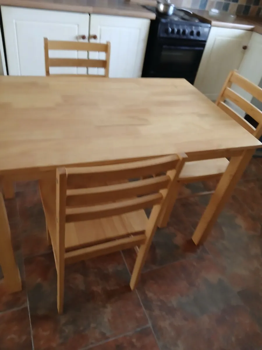 New Table and 4 Chairs - Image 1