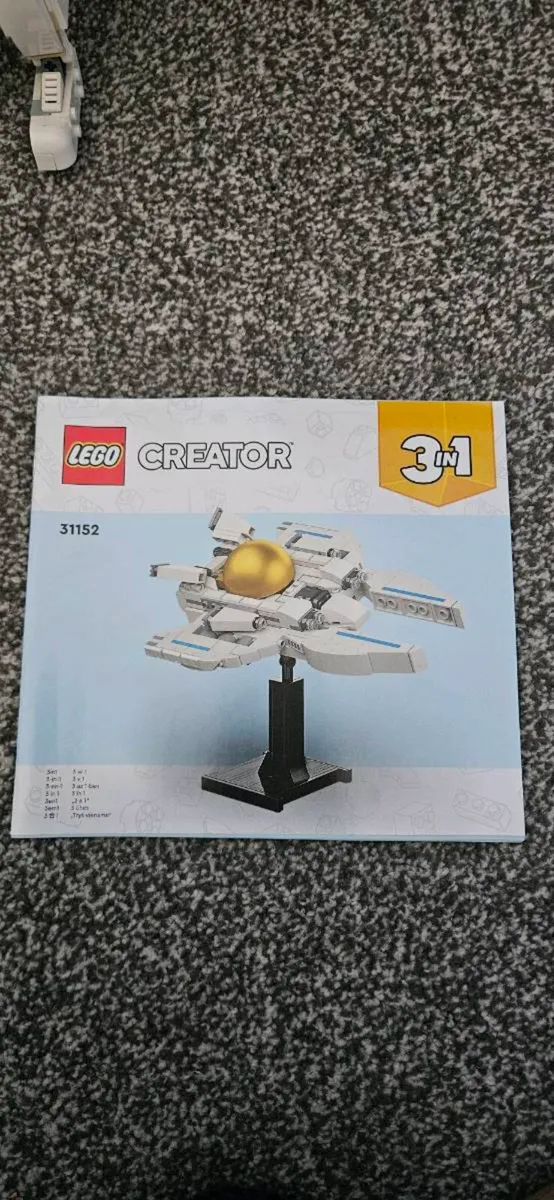 LEGO Creator 3 in 1 Astronaut - Image 4
