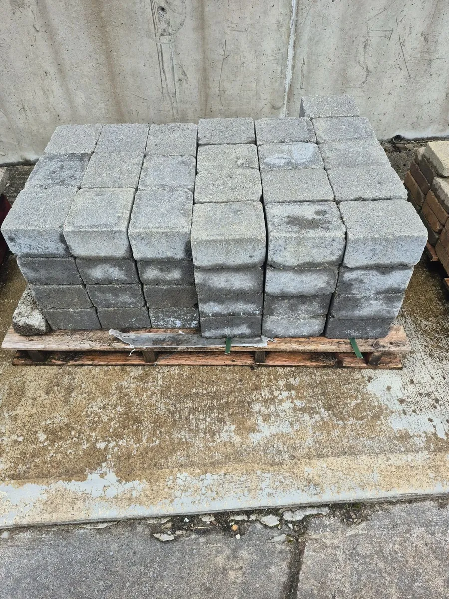 Paving bricks - Image 3
