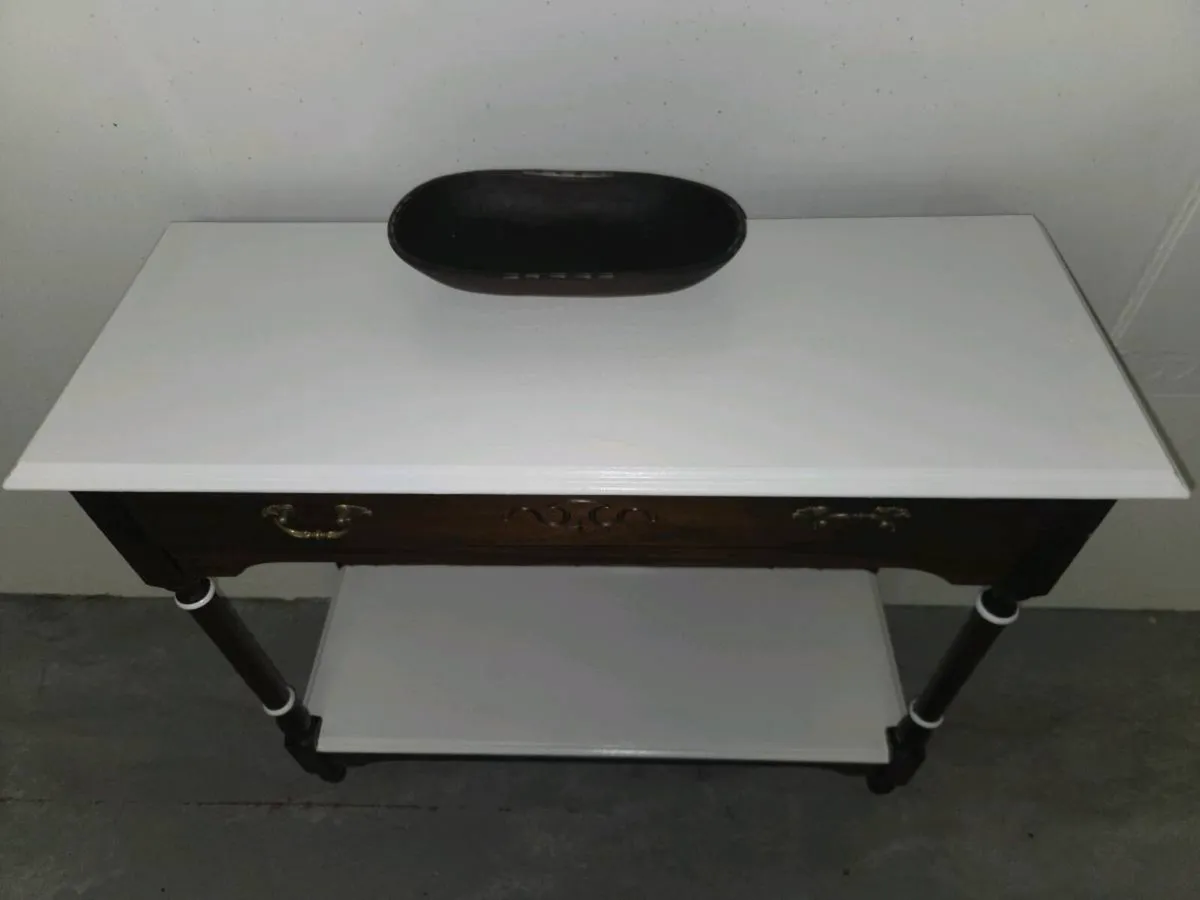 Console table - Image 2