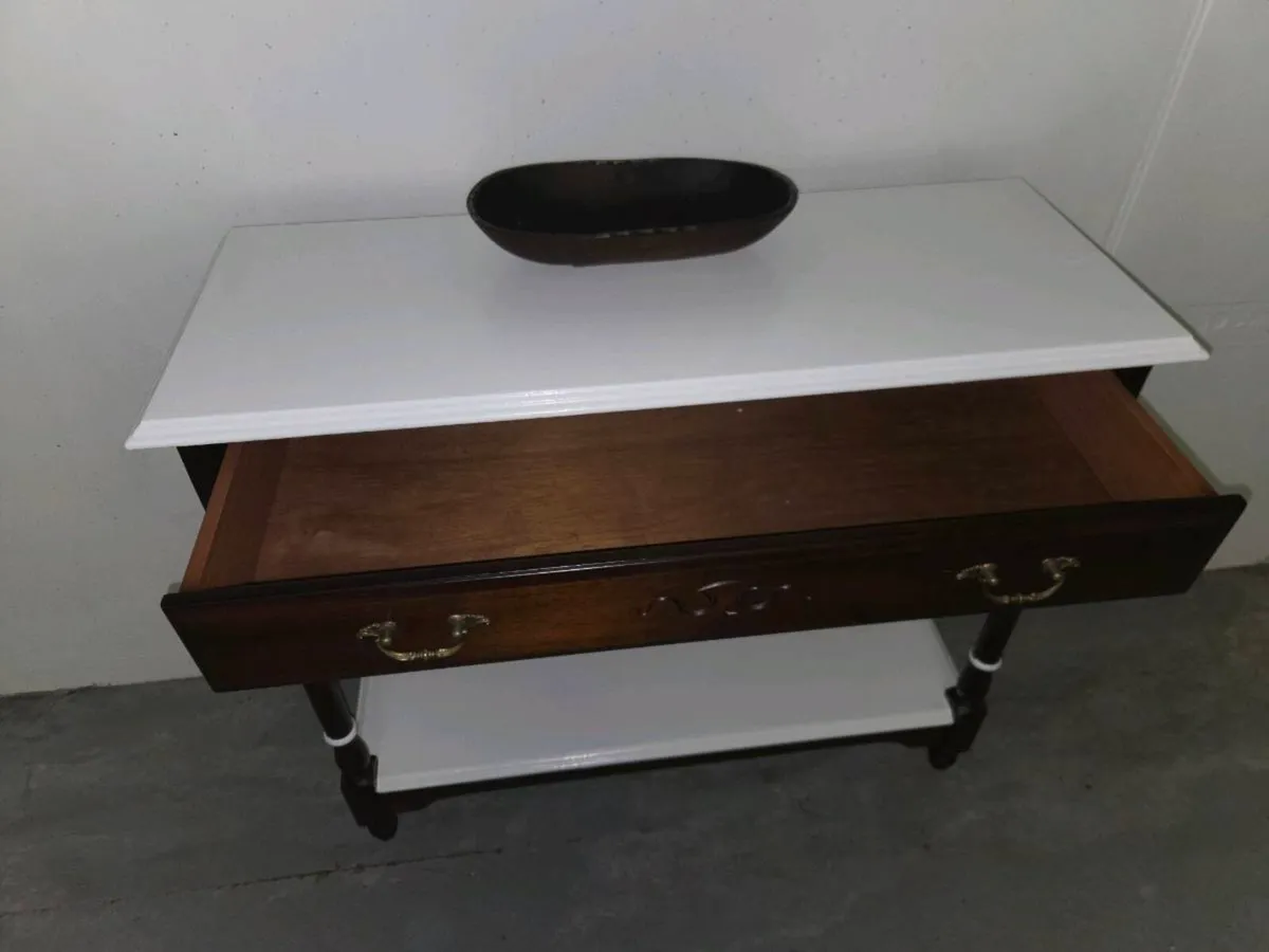 Console table - Image 3