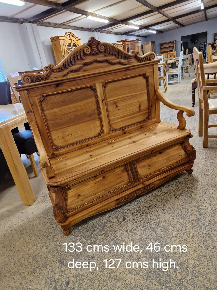 Large vintage carved pine storage bench - Image 2