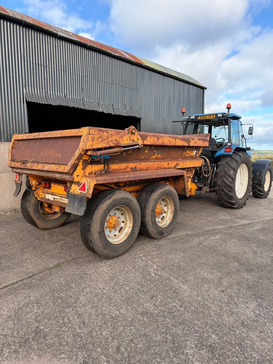 Dump trailer - Image 1