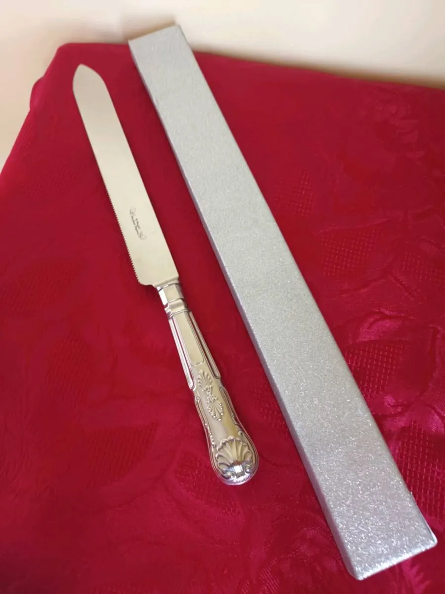 King's Pattern  Handle. Bread/Cake Knife - Image 1
