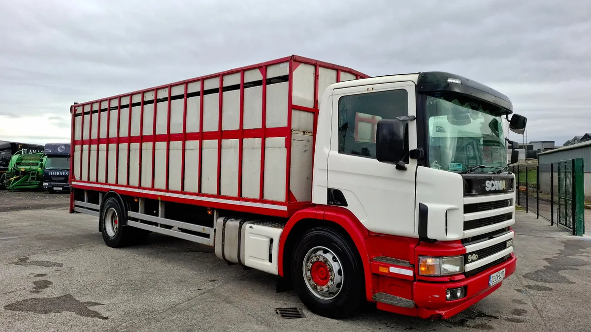 2003 Scania 94D 230 , Livestock Truck ,18 Ton - Image 1