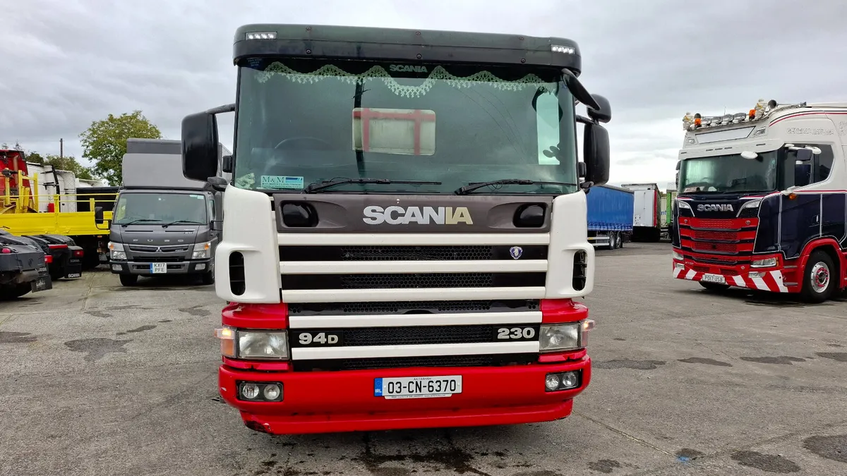 2003 Scania 94D 230 , Livestock Truck ,18 Ton - Image 2