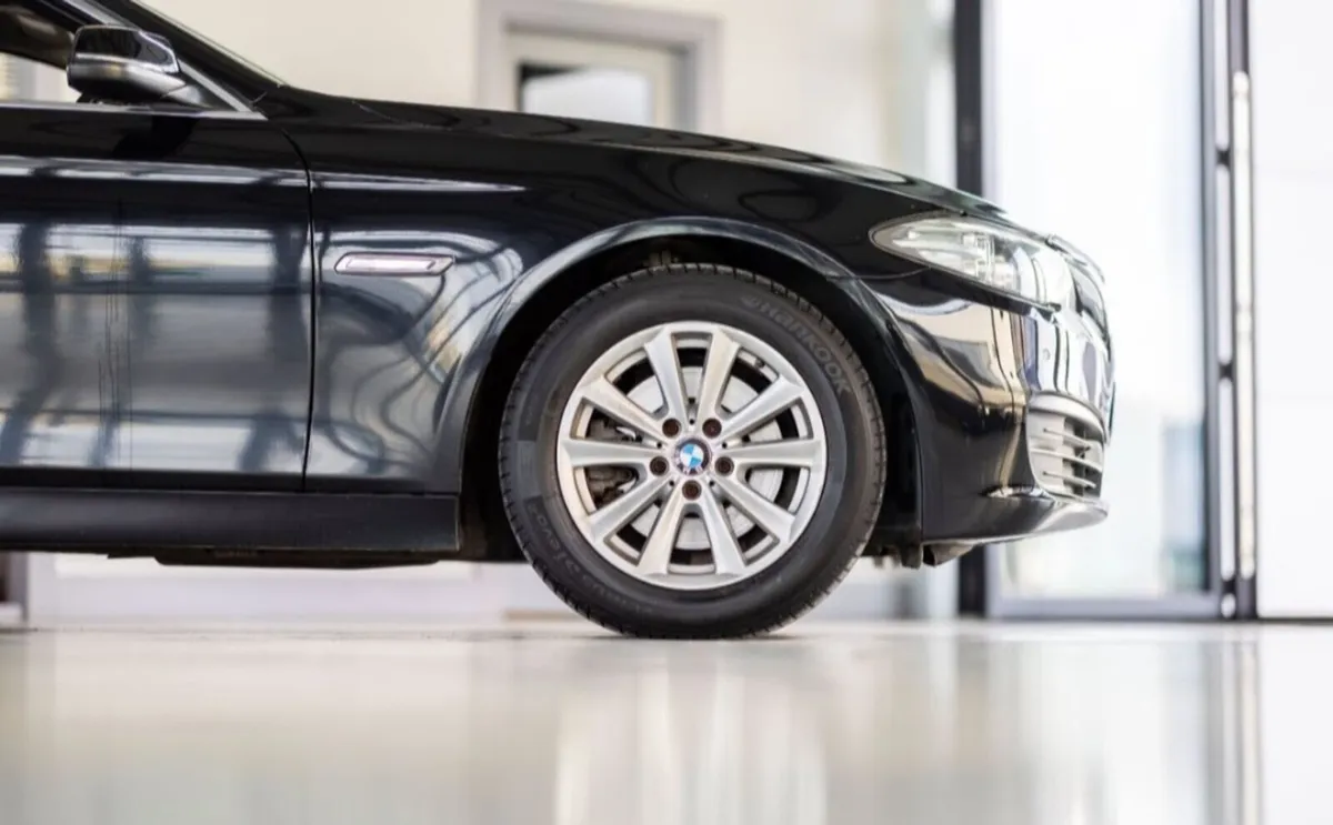 BMW F10 original 17" alloy wheels - Image 1