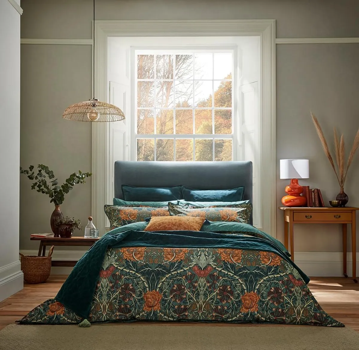 Honeysuckle Tulip Duvet Cover Set - Image 1
