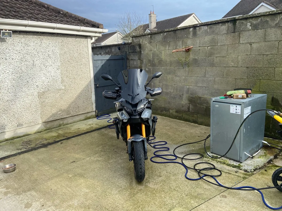Motorcycle - Image 4