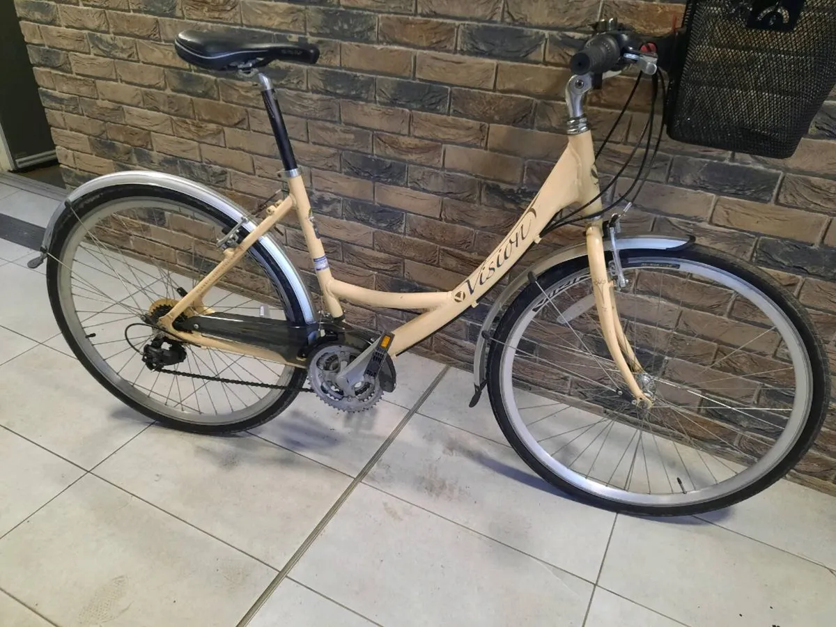Ladies city bike - Image 1