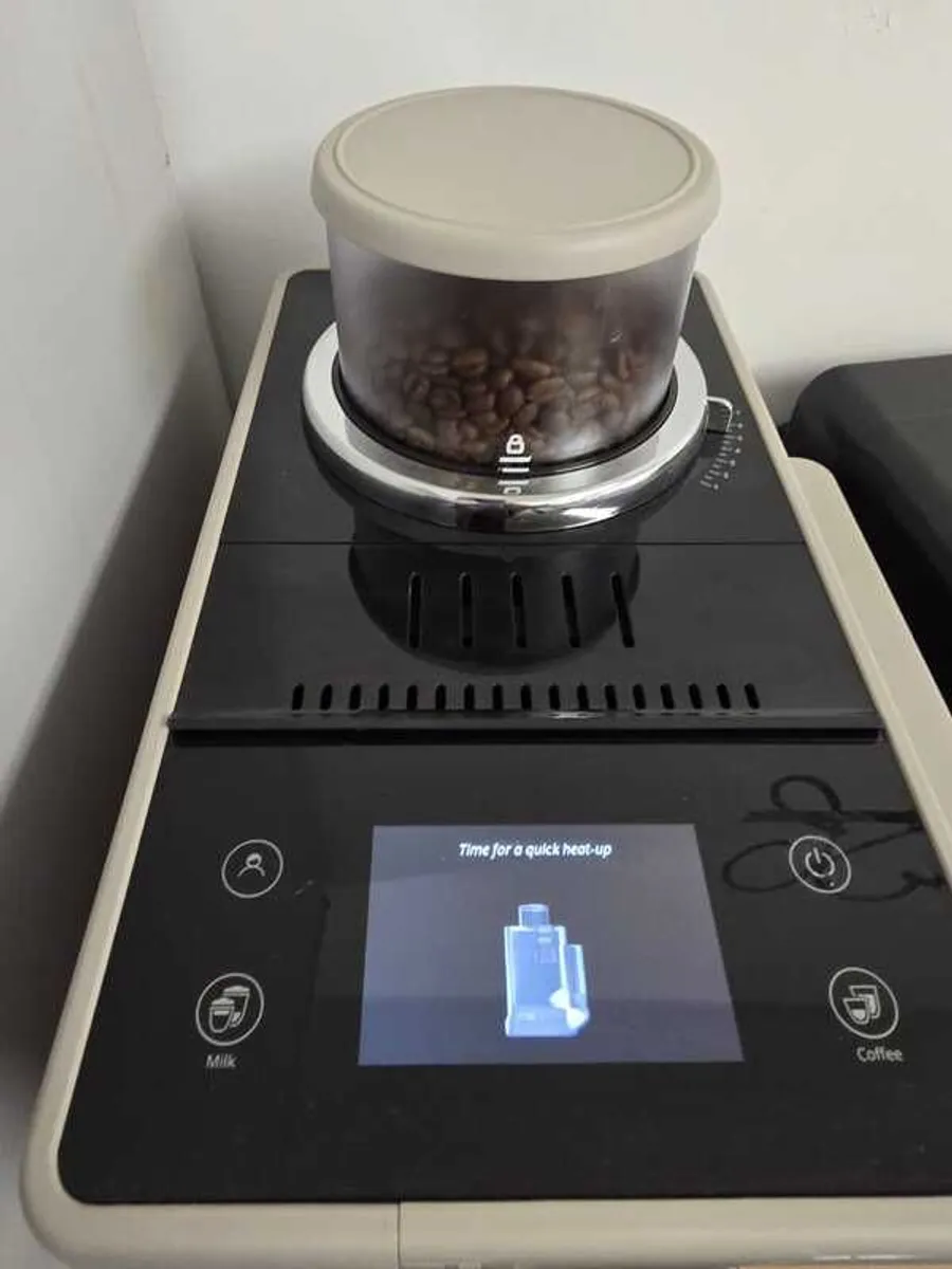 coffee De'Longhi Rivelia Bean-to-Cup Coffee Machine - Image 4