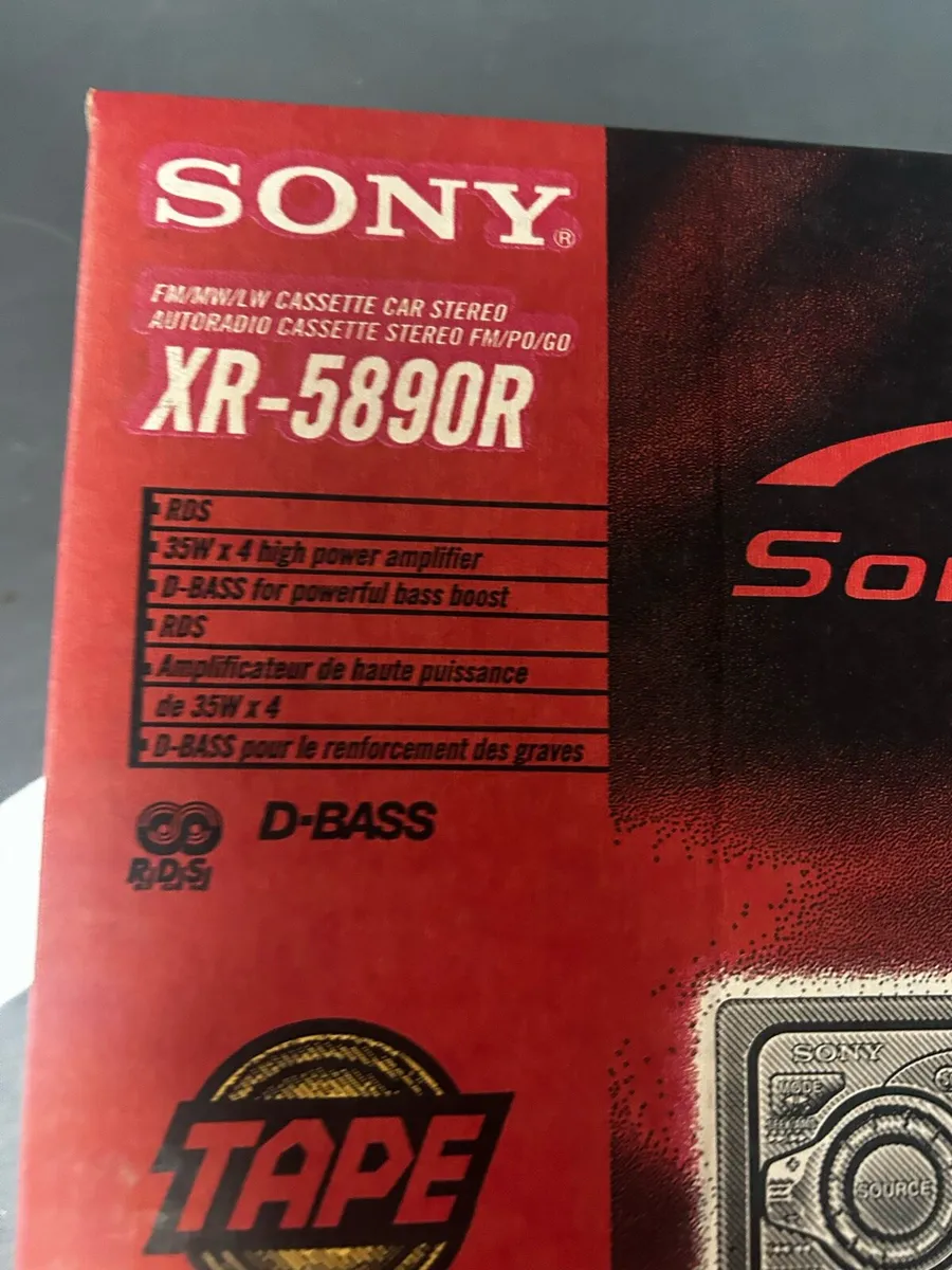 Car Sony cassette stereo - Image 3