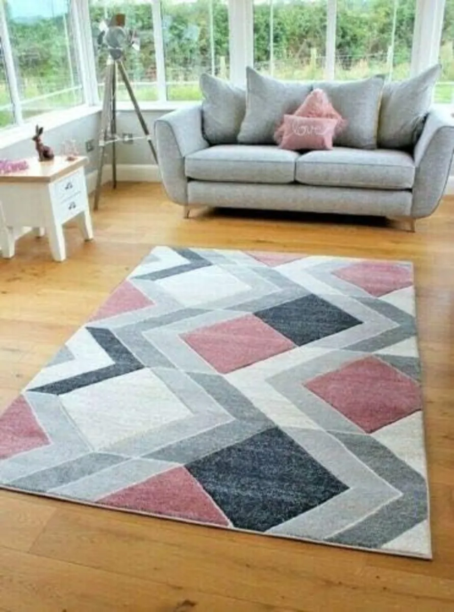 Small Large Blush Geometric Design Rugs Runners