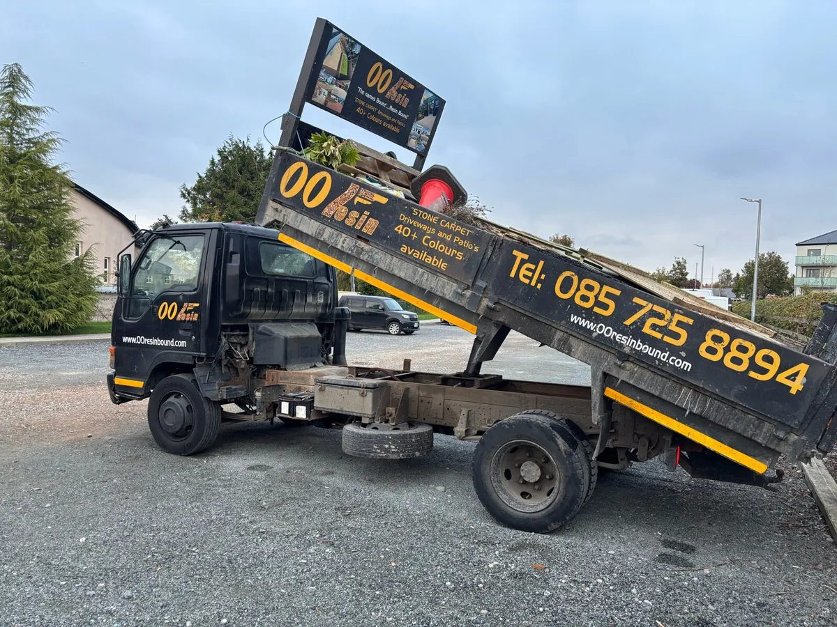 Tipper - Image 1
