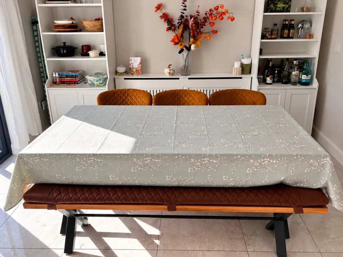 Beautiful EZ Living Dining Set - Image 4