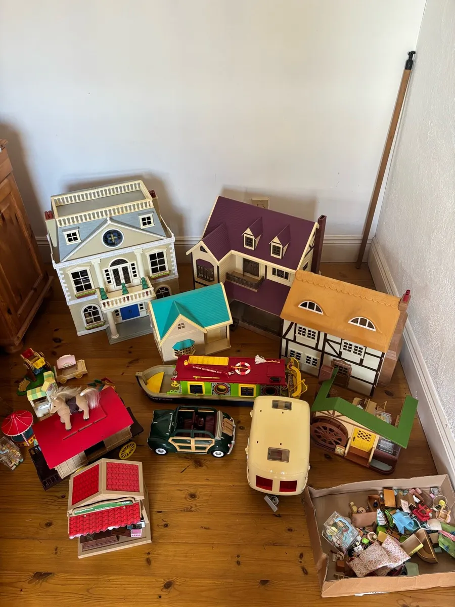 Sylvanian families set - Image 1