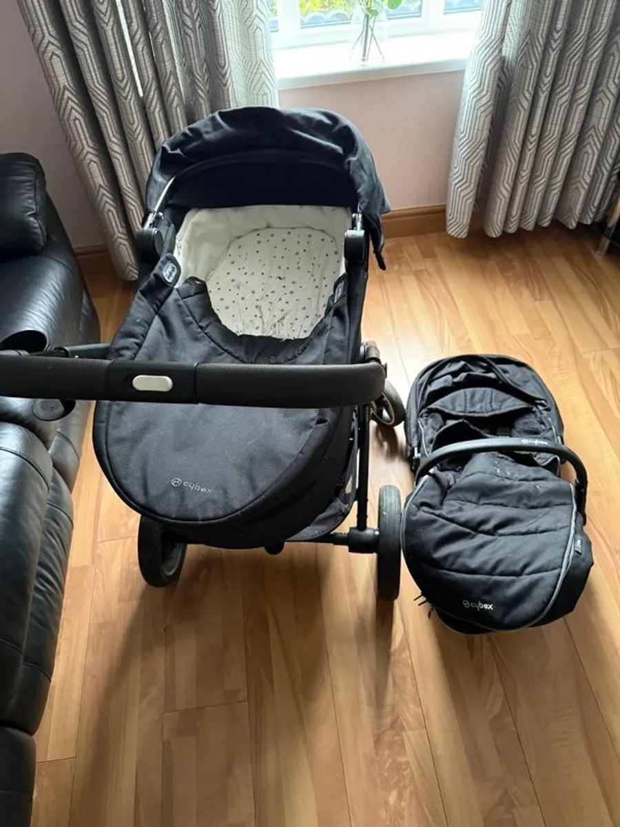Baby pram & buggy - Image 1