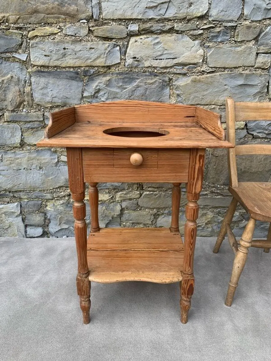 Antique Pine Washstand. - Image 1